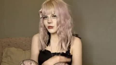 Alice D online show from May 2026 10:03:01 PM