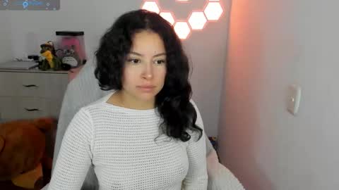 aqua emilly online show from December 2025 11:34:01 PM