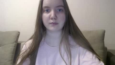 Josefin online show from November 2025 09:22:01 AM