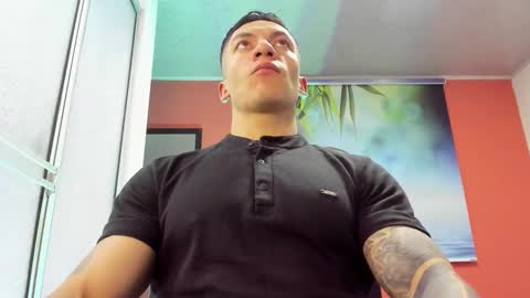 Jonathan online show from December 2025 04:14:01 PM