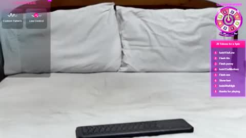 Arab Catwoman online show from February 2026 06:40:02 AM