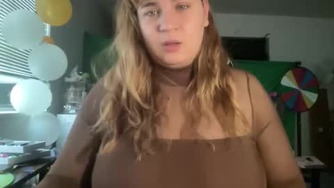 BustyPrincessLeila online show from February 2026 05:42:02 PM