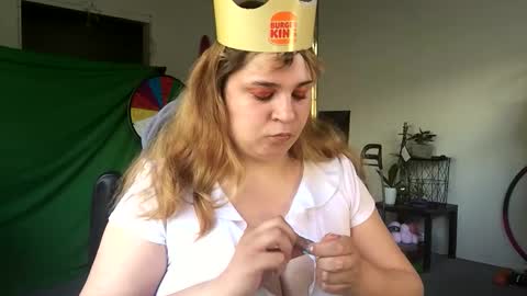 Snapshot of arabbustybeauty chatting on April 2026 05:15:01 PM BustyPrincessLeila online show from April 2026 05:15:01 PM