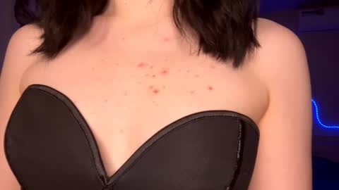 Emi online show from April 2026 04:32:02 PM