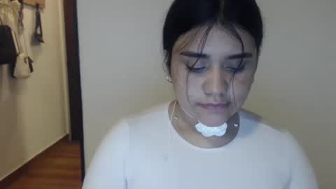 Aralyn  online show from October 2025 08:15:02 AM