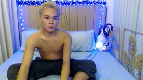 Snapshot of archie_moreno chatting on June 2026 06:11:01 PM ARCHIE online show from June 2026 06:11:01 PM
