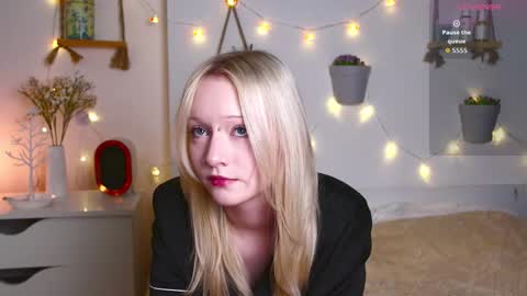 Jenny online show from September 2025 07:36:01 AM