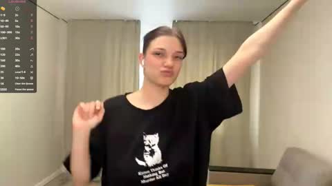 Caroline online show from March 2026 10:48:02 AM