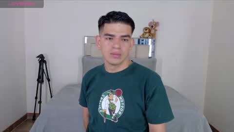 Snapshot of ares_johnsonn chatting on June 2026 02:08:01 PM Ares online show from June 2026 02:08:01 PM