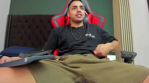 ares_pain_ online show from April 2026 07:36:02 PM