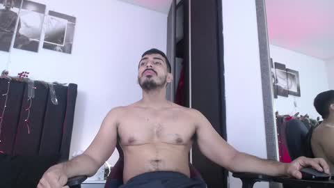 Snapshot of ares_xxxx chatting on December 2024 11:28:02 AM ARES online show from December 2024 11:28:02 AM