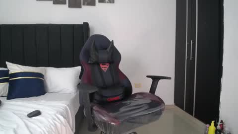 Snapshot of ares_xxxx chatting on January 2025 03:25:02 PM ARES online show from January 2025 03:25:02 PM