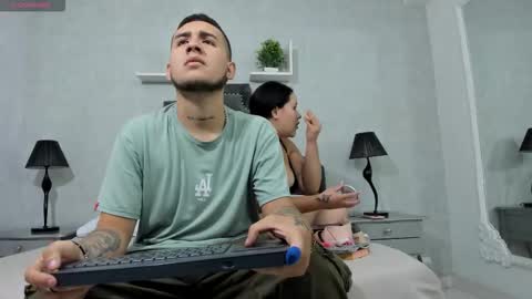 Snapshot of aresandgabby chatting on October 2025 12:55:02 PM Ares And Gabby online show from October 2025 12:55:02 PM