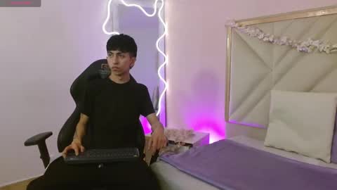 aress_tay online show from May 2026 03:13:01 AM