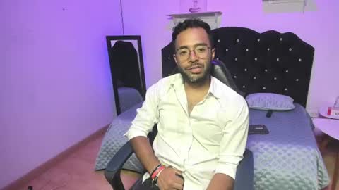 Snapshot of arez_vortex_ chatting on June 2026 07:36:01 PM Alex Cortez online show from June 2026 07:36:01 PM