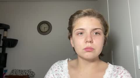 ari_crystal online show from February 2026 04:12:02 PM