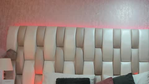 ari_lynn_ online show from December 2025 03:14:02 AM