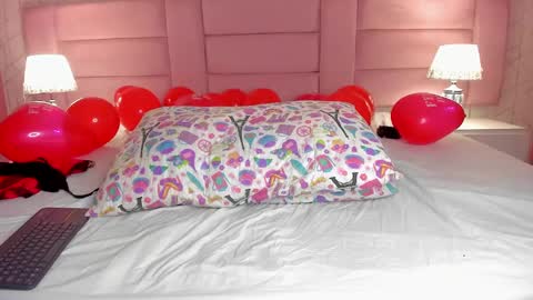 Ari  online show from February 2025 04:09:02 AM