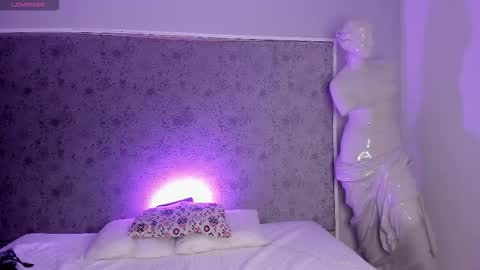 Ari  online show from September 2025 04:16:01 AM