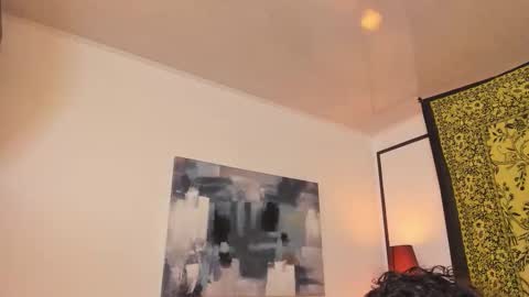 aria y orien  online show from September 2025 12:59:02 PM