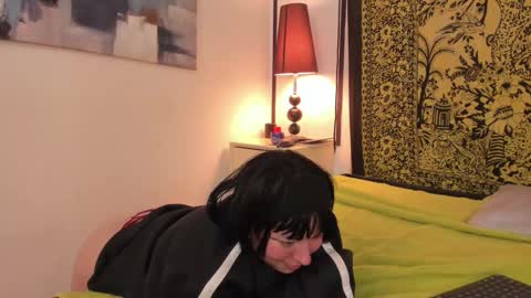 aria y orien  online show from January 2026 01:46:01 PM