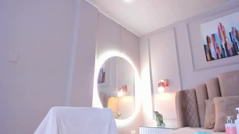 Aria  online show from December 2024 02:54:01 AM