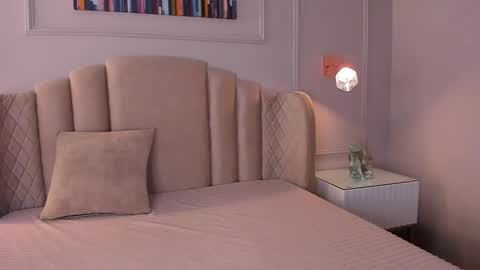 Aria  online show from February 2025 03:32:02 AM