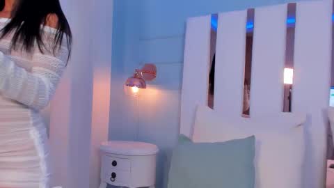  Aria  online show from October 2025 12:14:01 PM