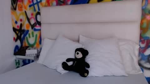 Snapshot of aria_martiin chatting on December 2024 11:30:02 AM aria online show from December 2024 11:30:02 AM