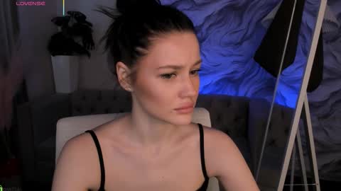 aria_mila online show from March 2026 04:27:02 AM