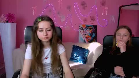 aria_voss_ online show from May 2026 05:47:01 AM