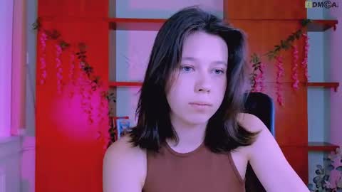 Snapshot of aria_wild_ chatting on June 2026 07:05:02 PM aria_wild_ online show from June 2026 07:05:02 PM