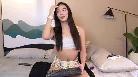 Ariaa online show from February 2026 06:45:01 PM