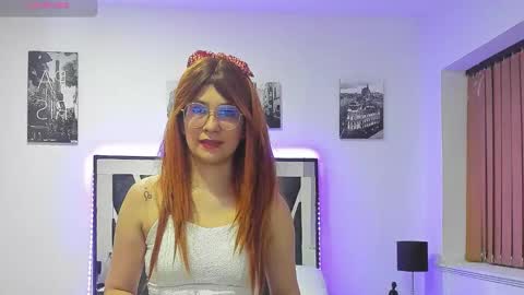 ariadeluxe online show from October 2025 02:18:01 PM