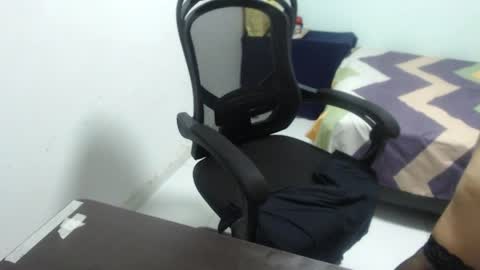 ...Ariana... online show from April 2026 05:46:02 PM