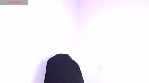 Snapshot of ariadna_tr chatting on January 2025 04:18:02 PM Ari online show from January 2025 04:18:02 PM