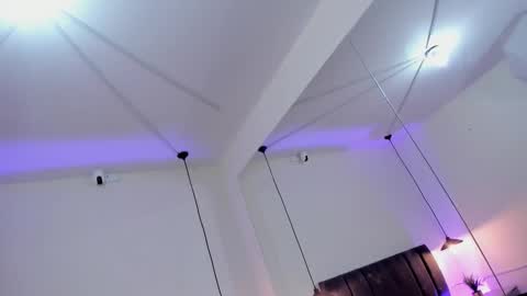 Ariadna online show from November 2025 03:49:02 AM