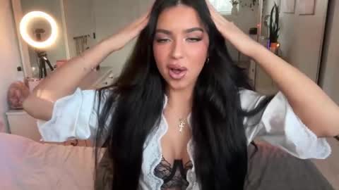 Aria  online show from January 2026 08:12:01 PM