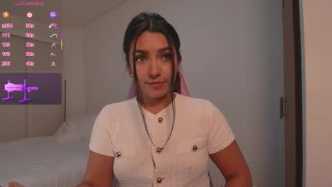 Snapshot of ariana_bae_ chatting on February 2026 11:27:02 PM online show from February 2026 11:27:02 PM