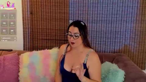Snapshot of ariana_cross_ chatting on May 2026 04:45:02 PM Ariana Cruz online show from May 2026 04:45:02 PM
