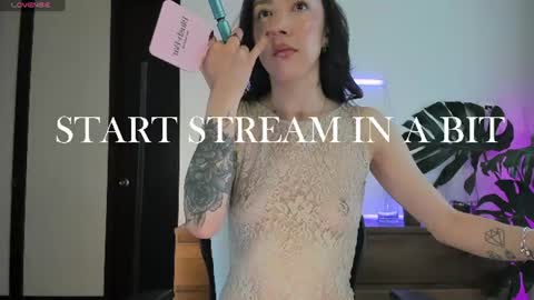 Snapshot of ariana_fitl chatting on June 2026 05:17:02 PM DaniAri - dimension X at night NY time online show from June 2026 05:17:02 PM