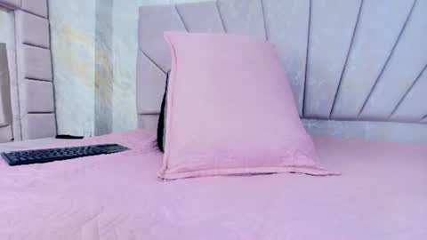 Snapshot of ariana_florez chatting on July 2026 07:20:01 PM Sofia online show from July 2026 07:20:01 PM