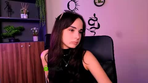 Snapshot of ariana_ross7 chatting on July 2026 09:12:01 AM ariana_ross7 online show from July 2026 09:12:01 AM