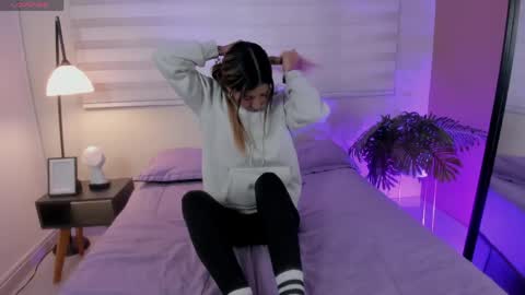 Snapshot of ariana_rosse__ chatting on April 2026 02:25:01 PM Ariana online show from April 2026 02:25:01 PM