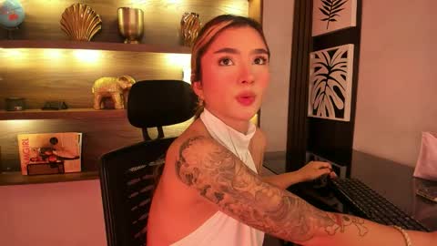 Ari online show from November 2025 03:39:01 AM