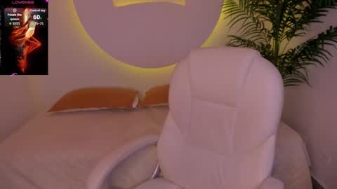 arianapierce online show from October 2025 01:43:02 PM