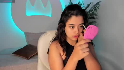 arianapierce online show from October 2025 12:38:01 PM