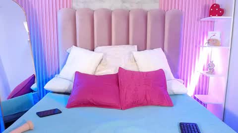 Snapshot of arianarougee chatting on April 2026 02:29:01 PM ArianaRougee online show from April 2026 02:29:01 PM