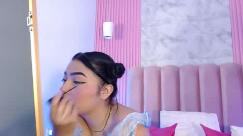 Snapshot of arianarougee chatting on May 2026 10:32:01 AM ArianaRougee online show from May 2026 10:32:01 AM