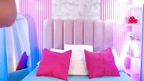 Snapshot of arianarougee chatting on May 2026 11:29:02 AM ArianaRougee online show from May 2026 11:29:02 AM